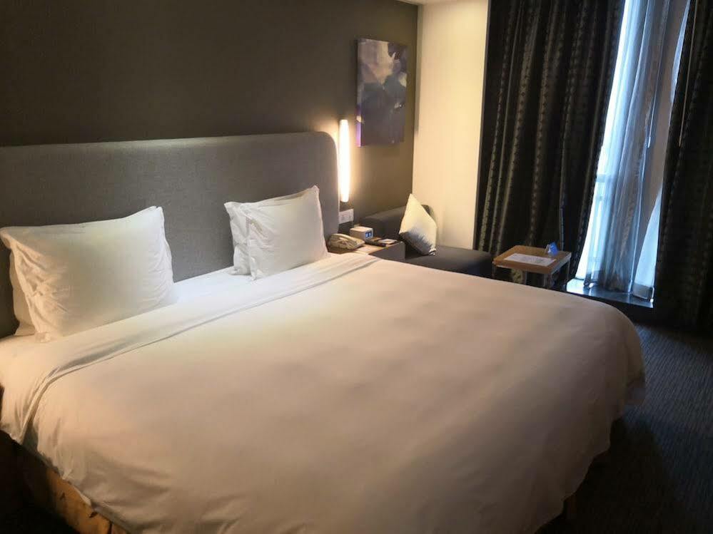 Holiday Inn Express Shanghai Jinsha By Ihg Exterior photo